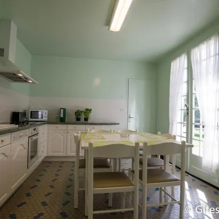 Gite Saint-Cirgues-Sur-Couze, 4 Pieces, 6 Personnes - Fr-1-630-111 *