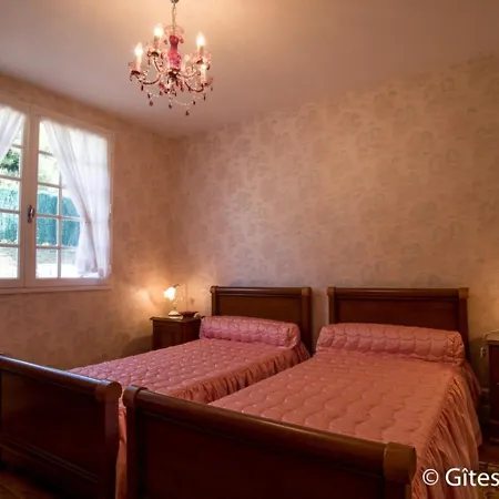 Gite Saint-Cirgues-Sur-Couze, 4 Pieces, 6 Personnes - Fr-1-630-111 *